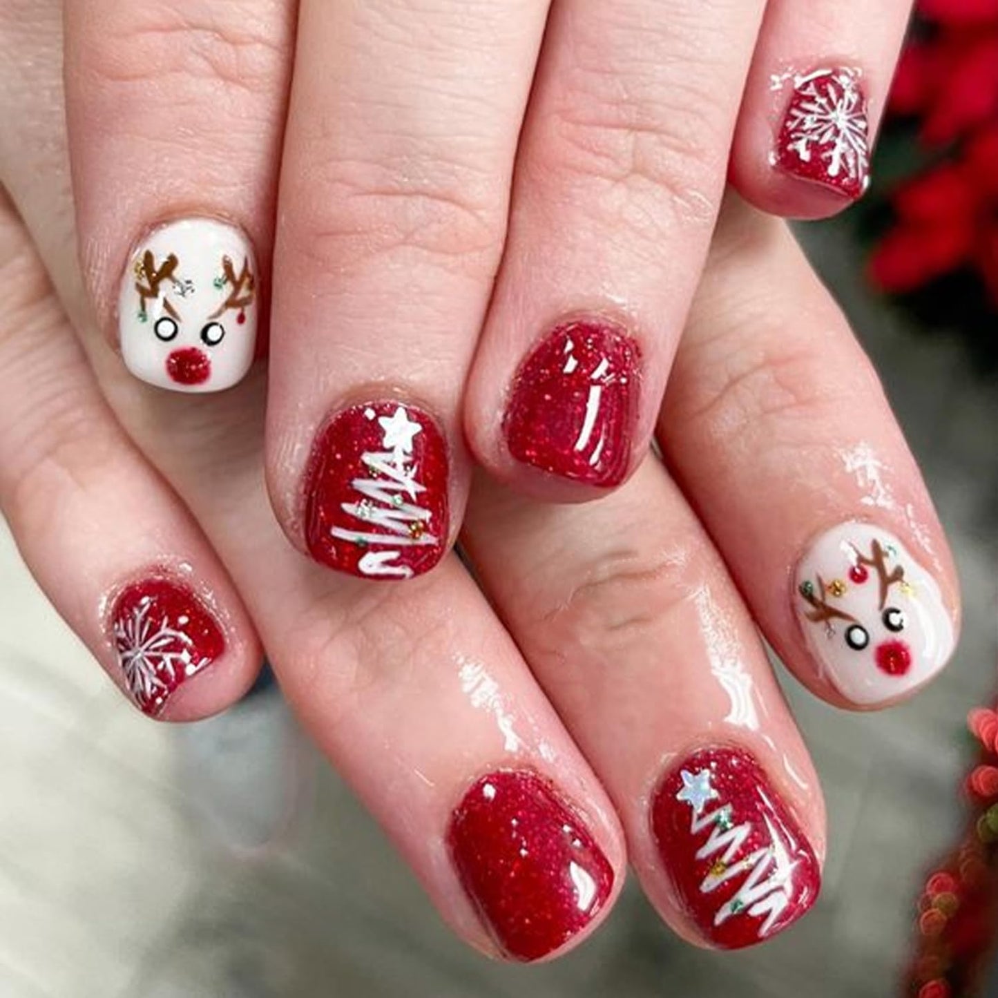 24Pcs Christmas Press on Nails Short Square Fake Nails Red White Snowflake Rhinestones Design Xmas Glue on Nails Glitter French Tip False Nails Winter Acrylic Nails Pink Christmas Artificial Nails Kit